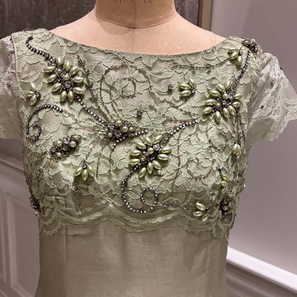 Vintage-stunning silk mint Green Embroidered beaded Dress - Picture 12 of 12